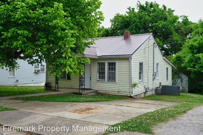Building Photo - 3 br, 2 bath House - 318 E. Highland Drive