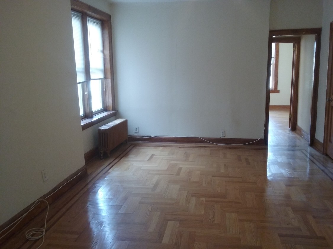 Primary Photo - 47-5 48th St