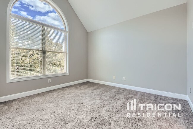 Building Photo - 151 Shelton Dr