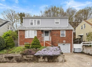 Building Photo - 359 Farnham Ave