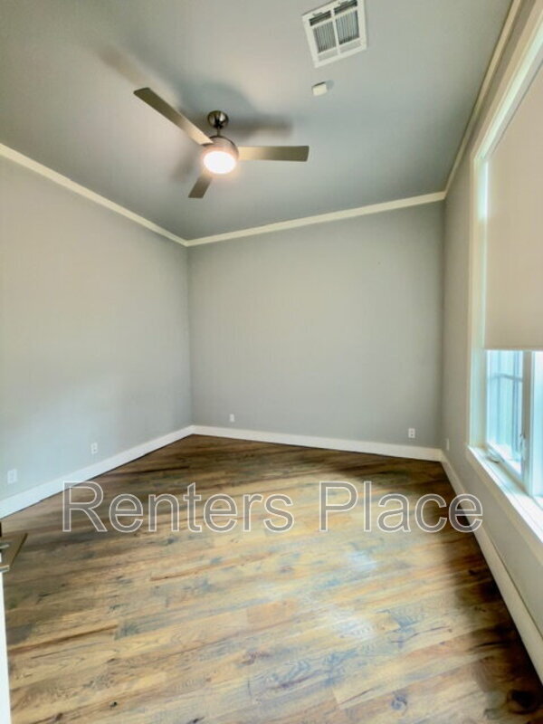 Foto del edificio - 4001 East 120th St S