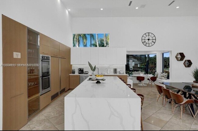 Foto del edificio - 11400 NW 7th St