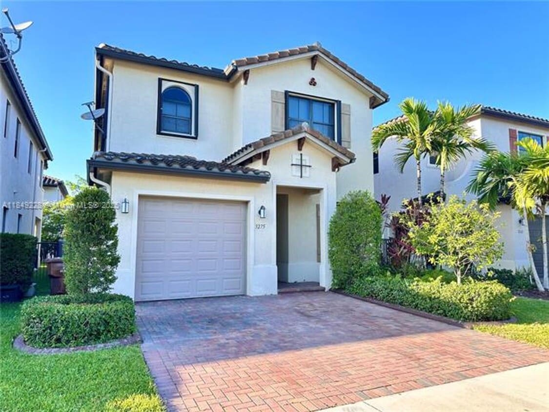 Foto principal - 3275 W 96 Pl