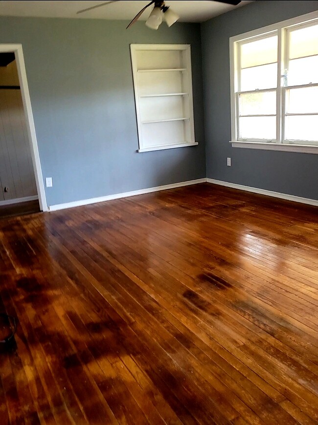 Livingroom - 920 8th Ave
