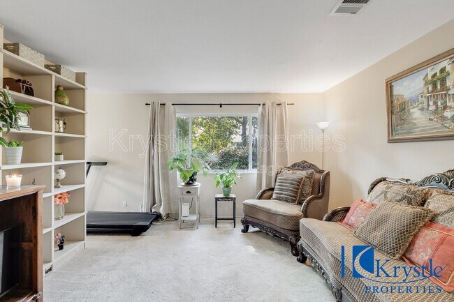 Foto del edificio - 138 Warwick Dr