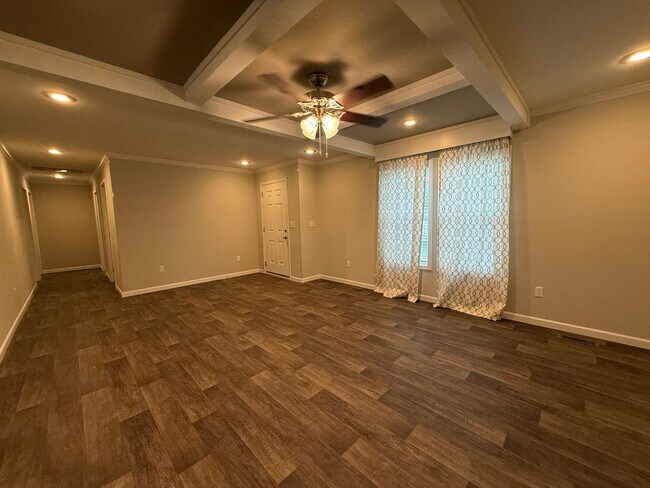 Foto del edificio - 2946 Ellejoy Rd