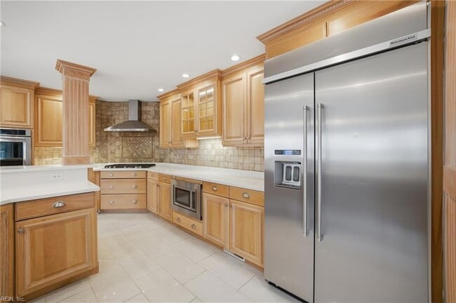 Building Photo - 508 Virginia Dare Dr