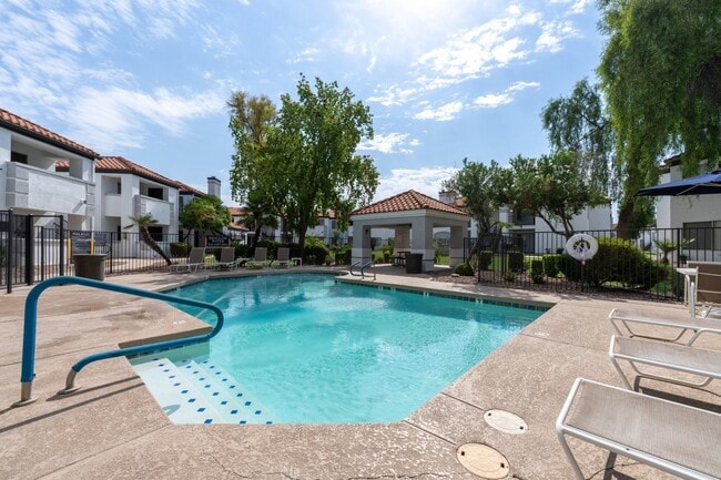 Building Photo - The Village at Lindsay Park Apartments