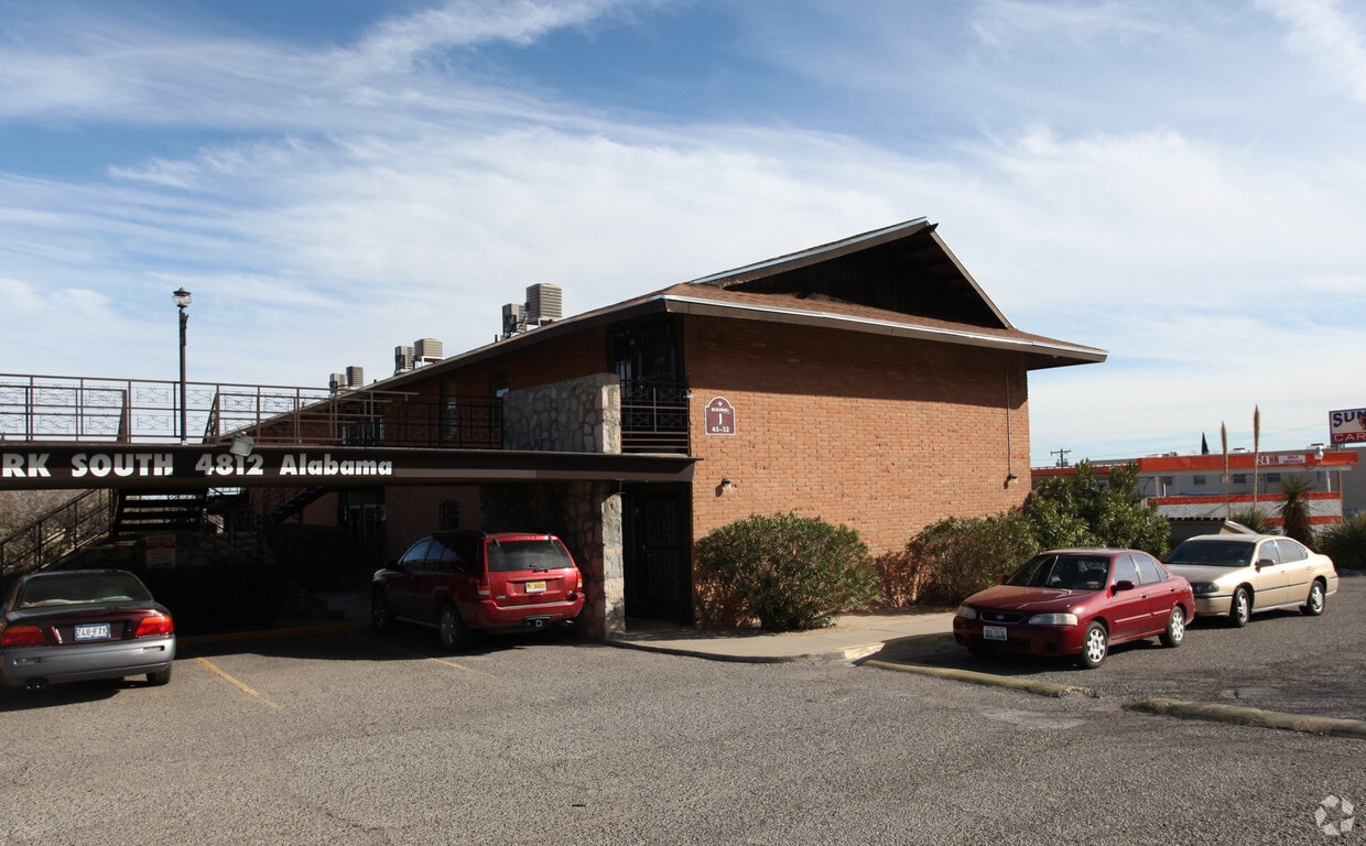 Building Photo - 4812 Alabama St