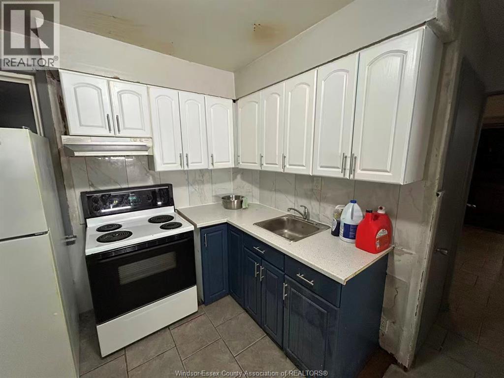 Primary Photo - 355 McEwan Ave