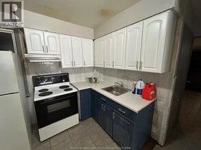 Building Photo - 355 McEwan Ave