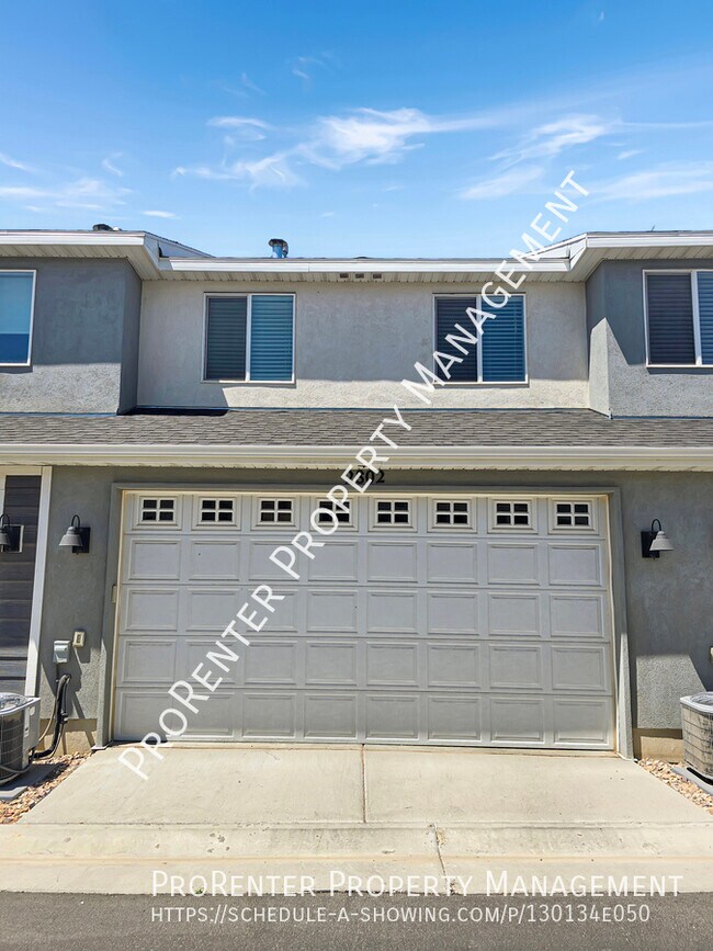 Building Photo - 2802 N Airmen Ave