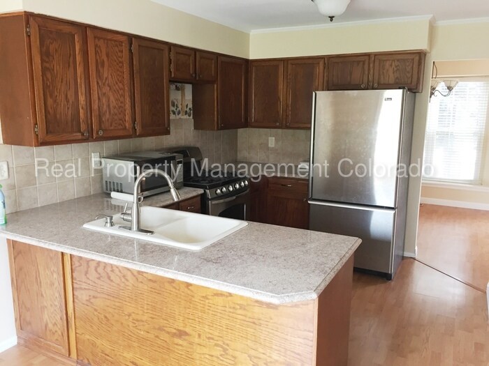 Primary Photo - 1050 S Lewiston Way