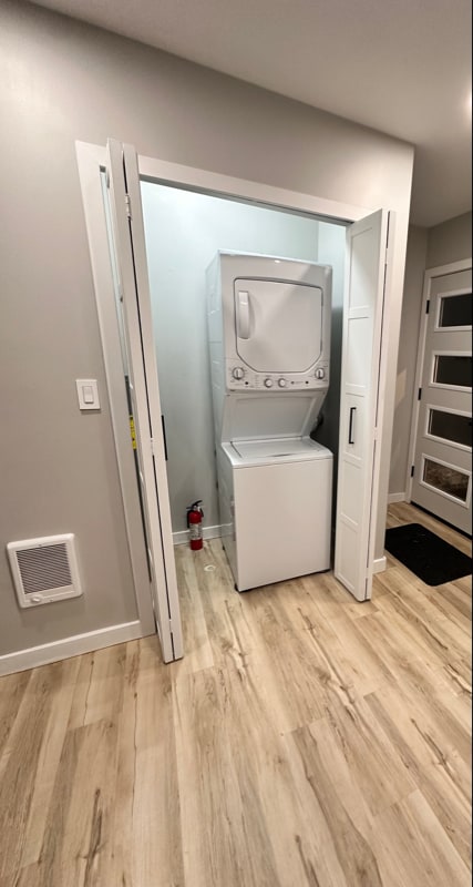 Building Photo - 328 E Livingston St