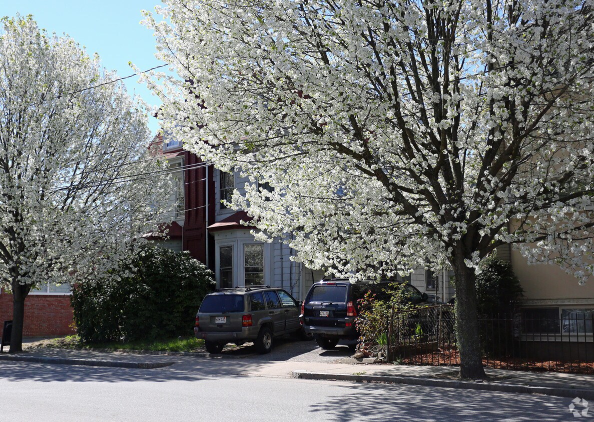 Foto del edificio - 11-13 Spruce St