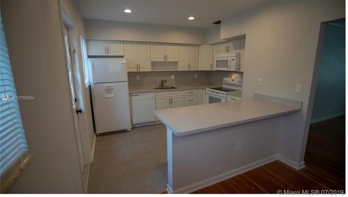 Building Photo - 86 Truxton Dr