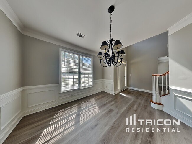 Foto del edificio - 1790 Heatherglade Ln
