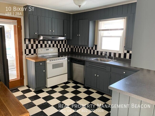 Building Photo - 4 br/2 ba for $2850 plus utiltities