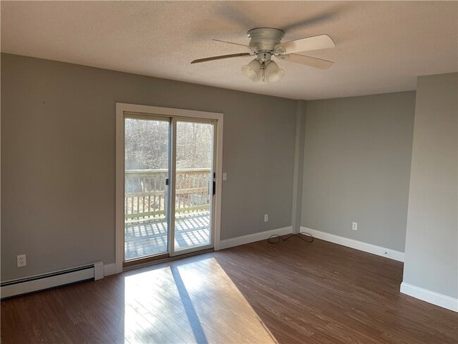 Building Photo - 12 Beacon St