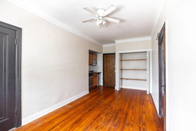 Foto del edificio - 948 W Cuyler Ave