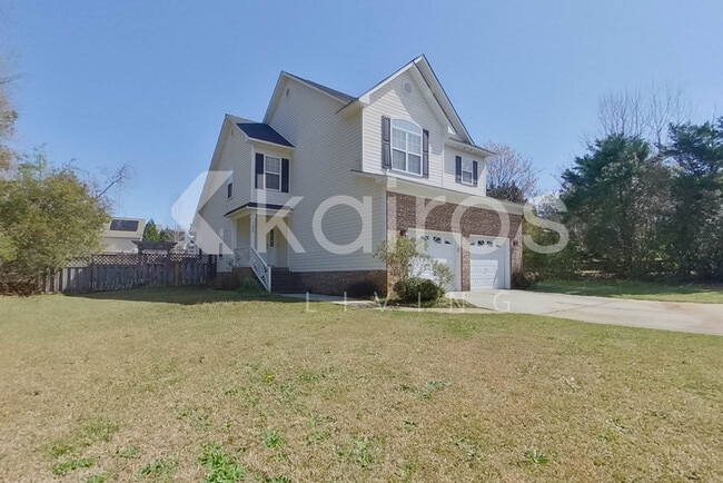 Building Photo - 135 Hillandale Rd