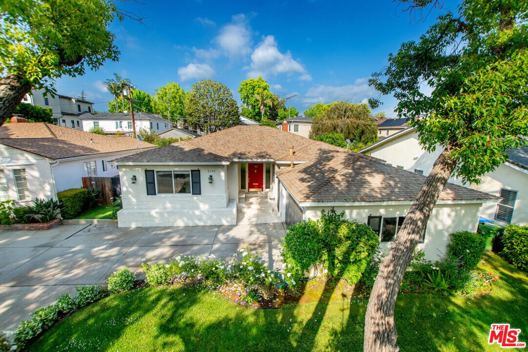 Foto principal - 2142 Hillsboro Ave