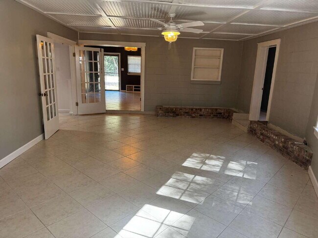 Foto del edificio - 32 Bay Dr SE