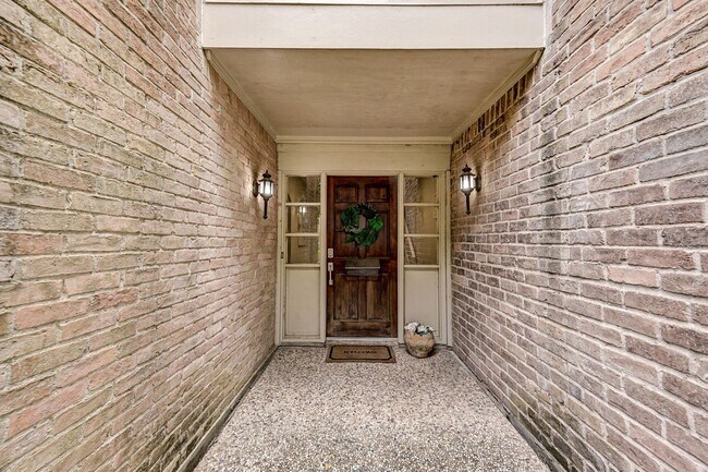 Foto del edificio - 13194 Trail Hollow Dr