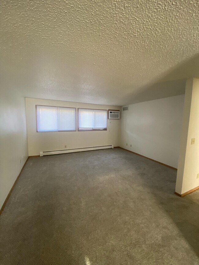 Foto del edificio - 441 Lindale Dr