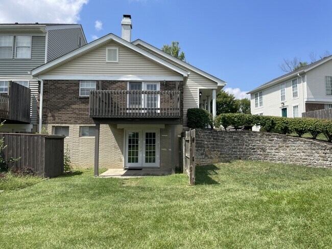 Building Photo - 10844 Lakehurst Ct