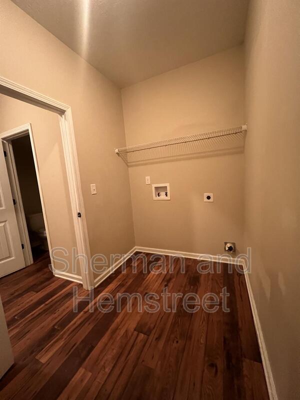 Building Photo - 5013 Sunderland Ct