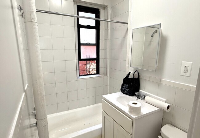 Foto del edificio - 3349 Decatur Ave