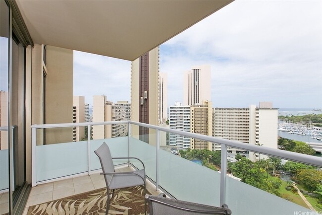 Building Photo - 1551 Ala Wai Blvd