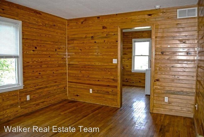 Building Photo - 106 Bluff Cir