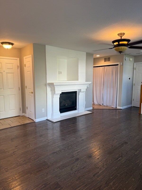 Building Photo - 4365 Crow Creek Dr