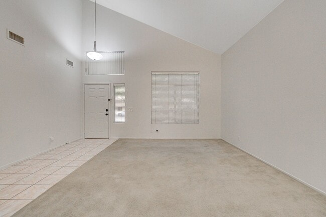 Building Photo - 8621 Sierra Cima Ln