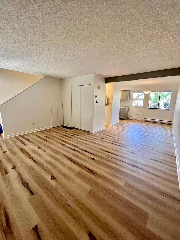 3011 17th Ave Unit D, Longmont, CO 80503 Condo for Rent in Longmont