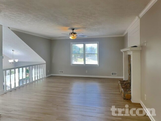 Foto del edificio - 2590 Mountain Brook Rd