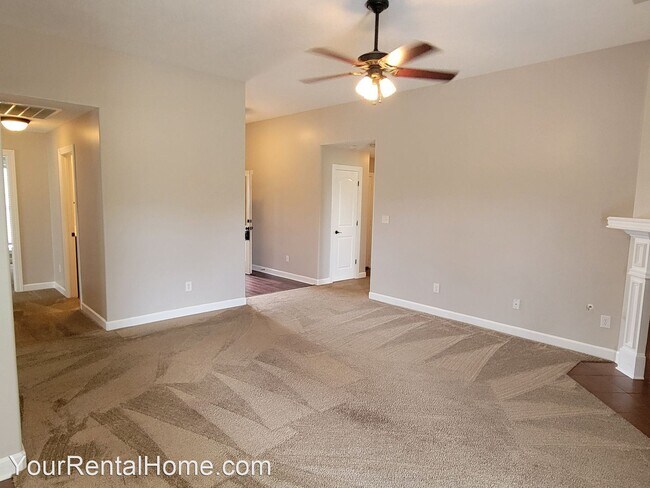 Building Photo - 3 br, 2 bath House - 82 Grove Hill Ln