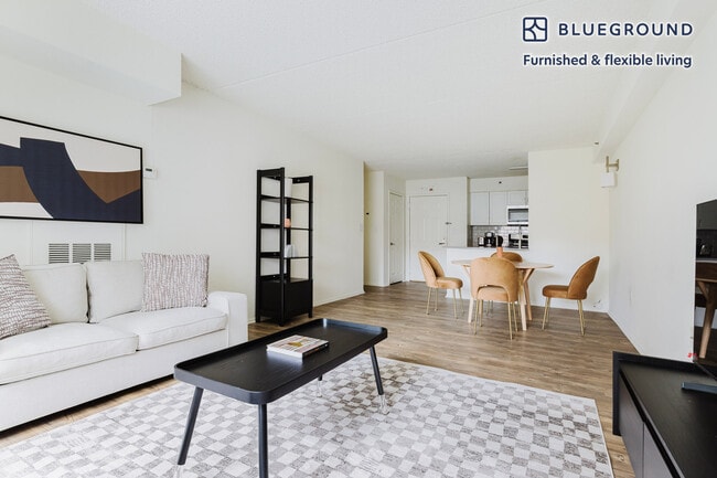 Building Photo - 444 Washington Blvd