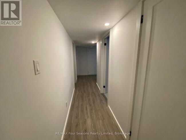 Photo du bâtiment - 40 59th St S