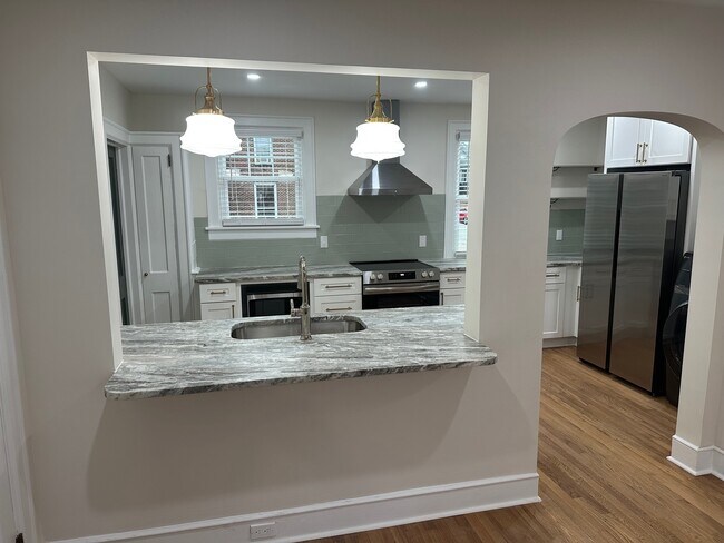 Foto del edificio - 425 S Jackson St