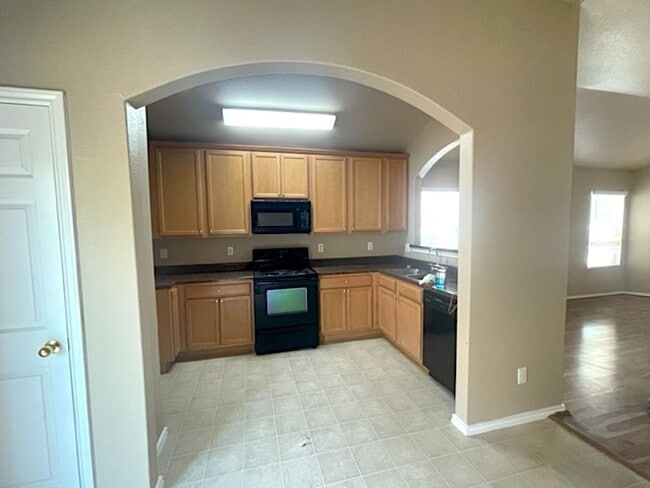 Building Photo - Charming 3-Bedroom, 2-Bath Home in Convers...