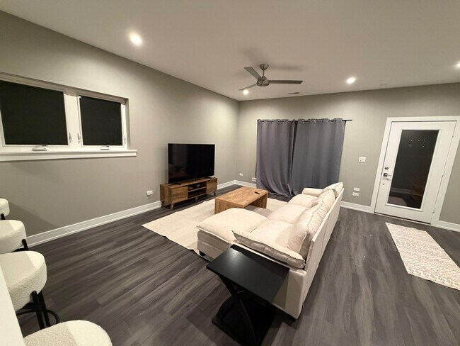 Foto del edificio - 1734 W Cullerton St