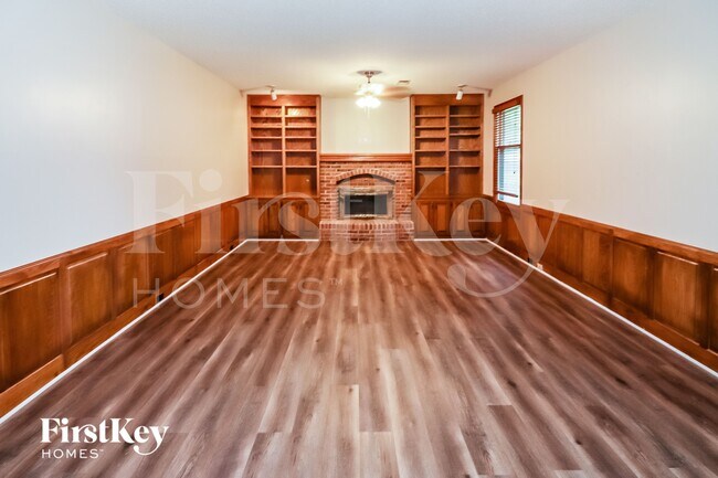 Building Photo - 2012 S Downing St