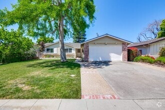 Building Photo - 1084 Bluebird Ave