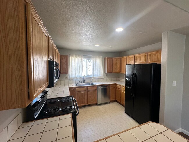 Foto del edificio - 3 bedroom, 2 bath home in Sparks! Must see!!!