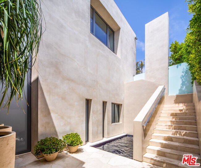 Foto del edificio - 31346 Broad Beach Rd