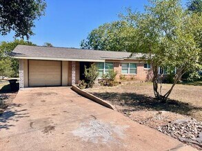 Building Photo - 800 Monterrey Pl