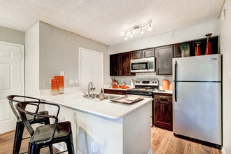 The Flats on San Felipe Rentals - Austin, TX | Apartments.com